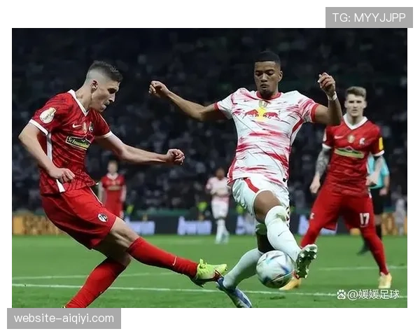 战报：柏林联合依靠坚固的防守反击，一球小胜法兰克福。